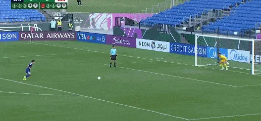 点球第四轮，川合德孟罚进，沙蒂点射被扑，日本晋级